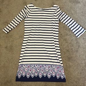 Lily Pulitzer dress. Knee length. Quarter sleeves.